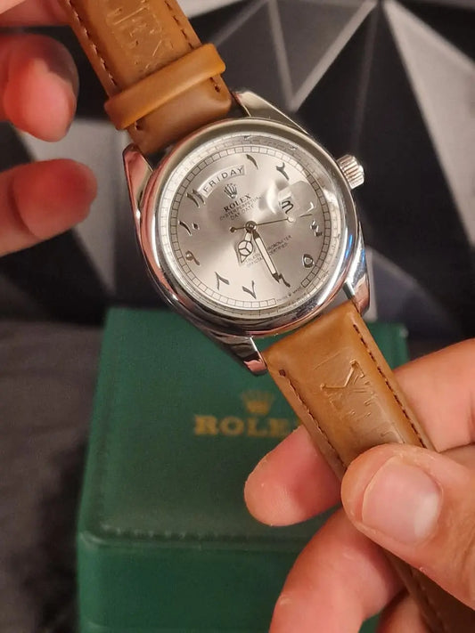 Rolex Oyster Perpetual Day-Date Cadran Arabe avec Bracelet en Cuir